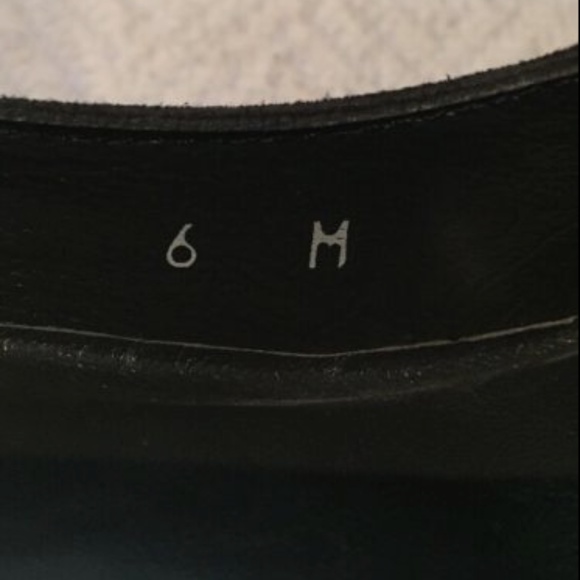 Stuart Weitzman Black Suede Pump Heels Size 6 M - Picture 6 of 8